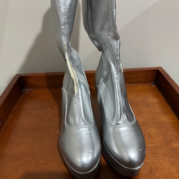 Funtasma Exotica-2000 Platform Boots, Silver, Size 7 - Picture 7 of 12
